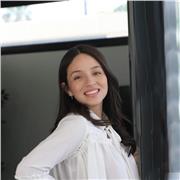 Soy Sofía, me defino como una persona responsable,tengo disponibilidad horaria completa. Me gustan los niños pequeños y el inglés.